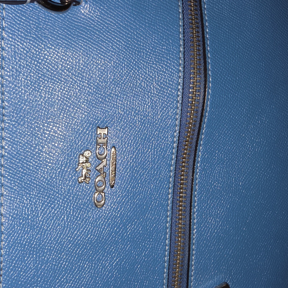 Coach Gallery Tote - Picture 2 of 9